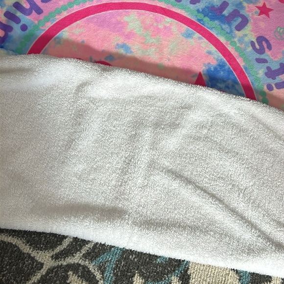 Super adorable blanket - Picture 3 of 3